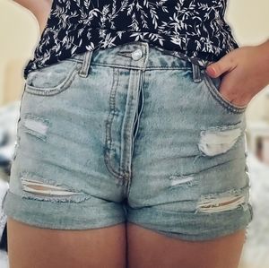 Ripped denim shorts
